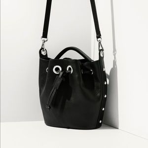 massimo dutti mini black bucket bag